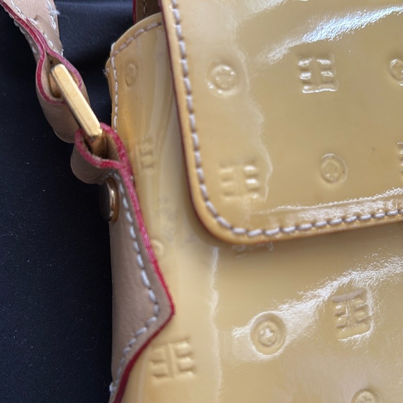 Arcadia patent leather yellow shoulder bag - Picture 12 of 12